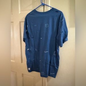 Nike T Shirt
